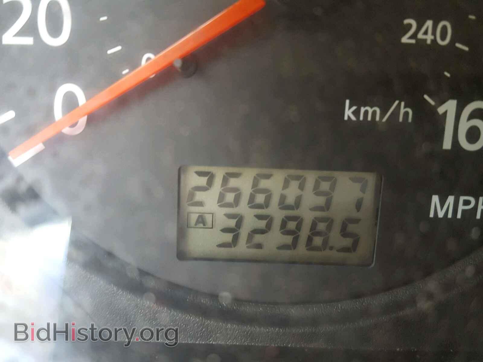 2000 NISSAN MAXIMA - VIN: JN1CA31D3YT757940 - Photo 8