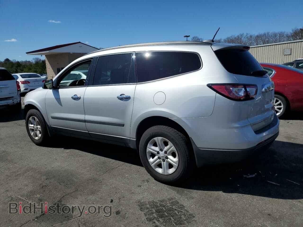 2017 CHEVROLET TRAVERSE - VIN: 1GNKVFED5HJ190111 - Фото 2