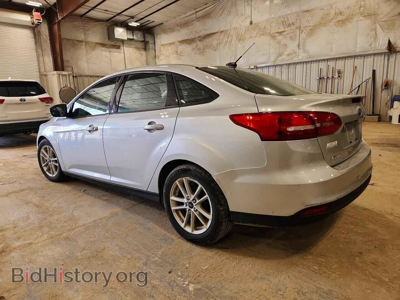 2017 FORD FOCUS - VIN: 1FADP3F2XHL339419 - Photo 2