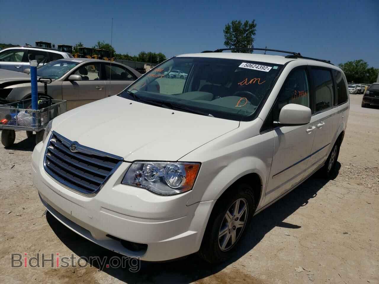 2010 CHRYSLER MINIVAN - VIN: 2A4RR5D19AR249203 - Фото 2