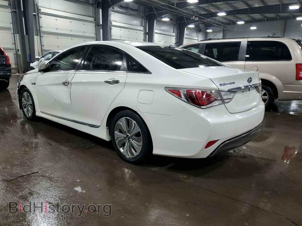 2013 HYUNDAI SONATA - VIN: KMHEC4A48DA088569 - Фото 2