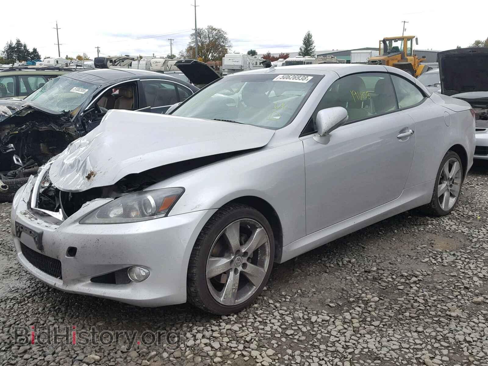 2011 LEXUS IS 250 - VIN: JTHFF2C22B2520630 - Фото 2