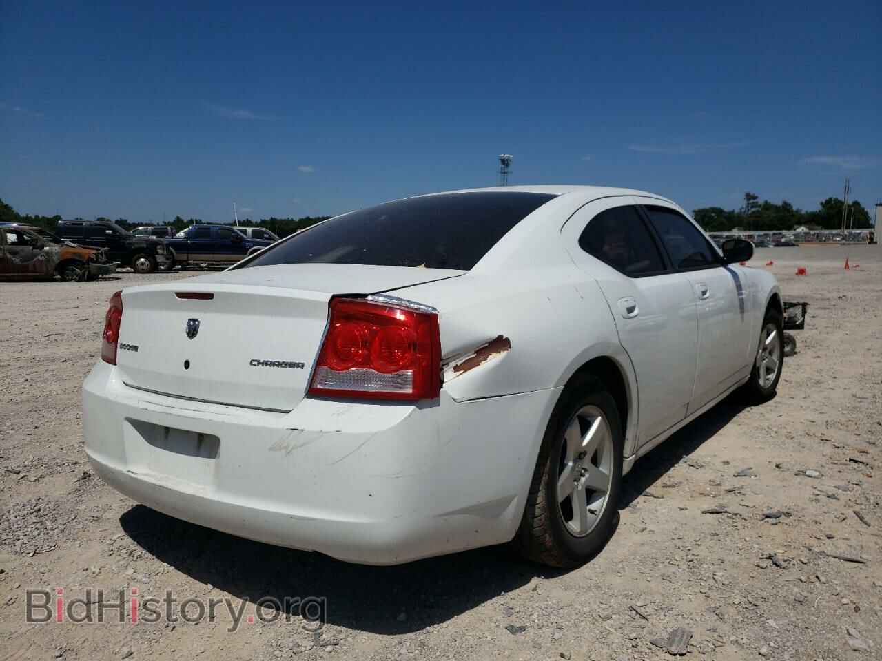 2010 DODGE CHARGER - VIN: 2B3CA4CD8AH316048 - Фото 4