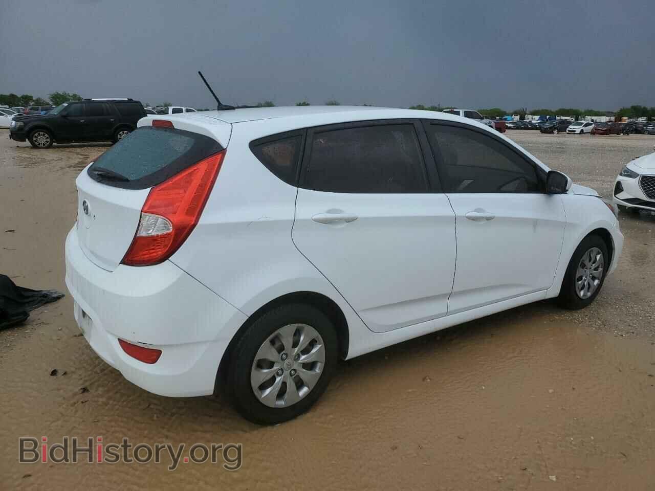 2017 HYUNDAI ACCENT - VIN: KMHCT5AE8HU338600 - Фото 3