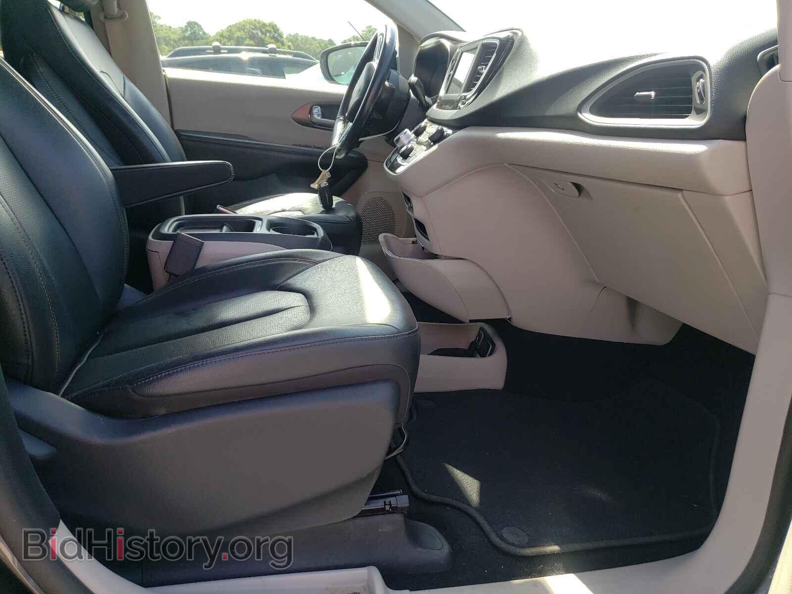 2019 CHRYSLER PACIFICA - VIN: 2C4RC1BG1KR700715 - Фото 5