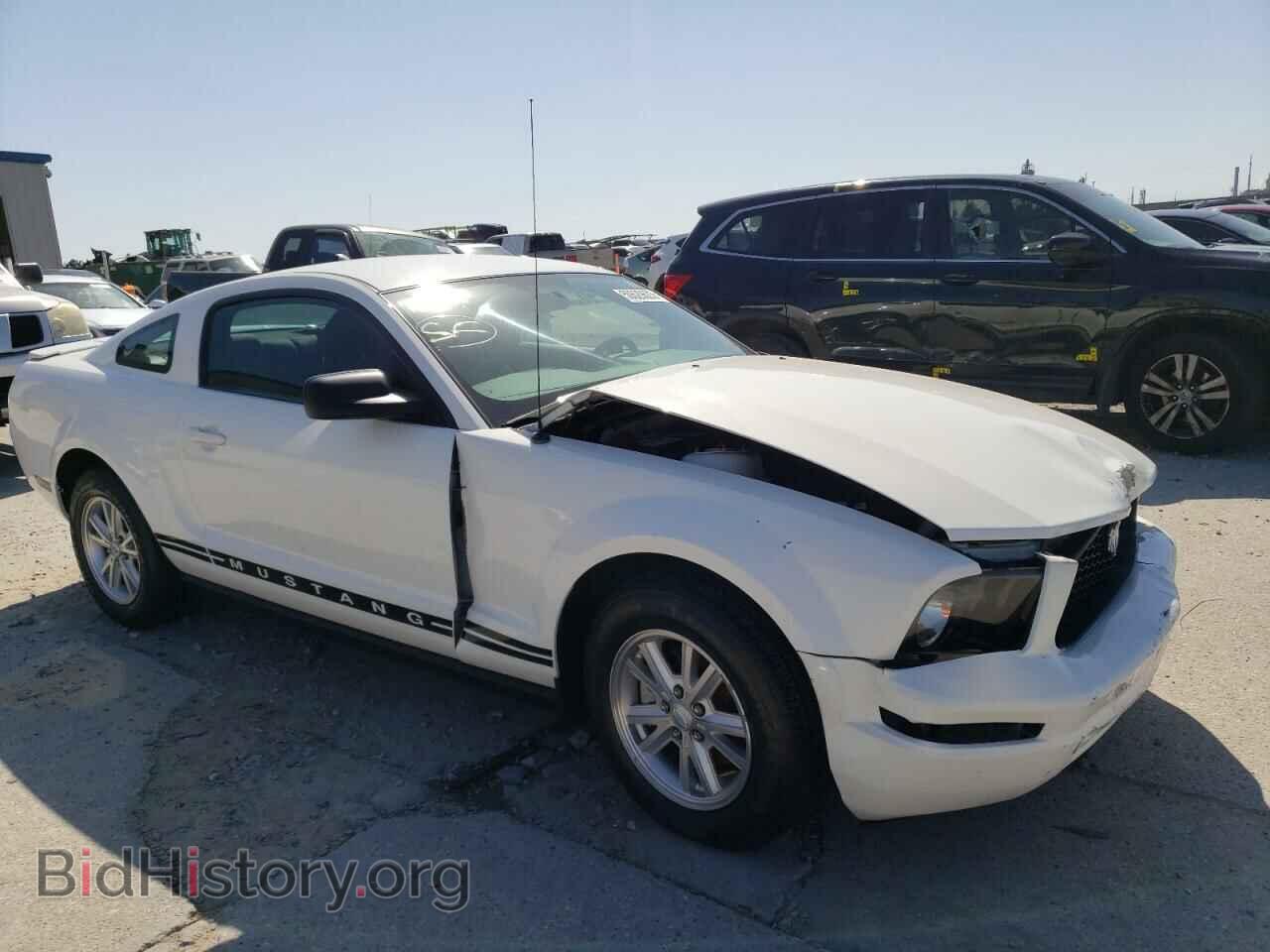 2007 FORD MUSTANG - VIN: 1ZVFT80N275363471 - Фото 4