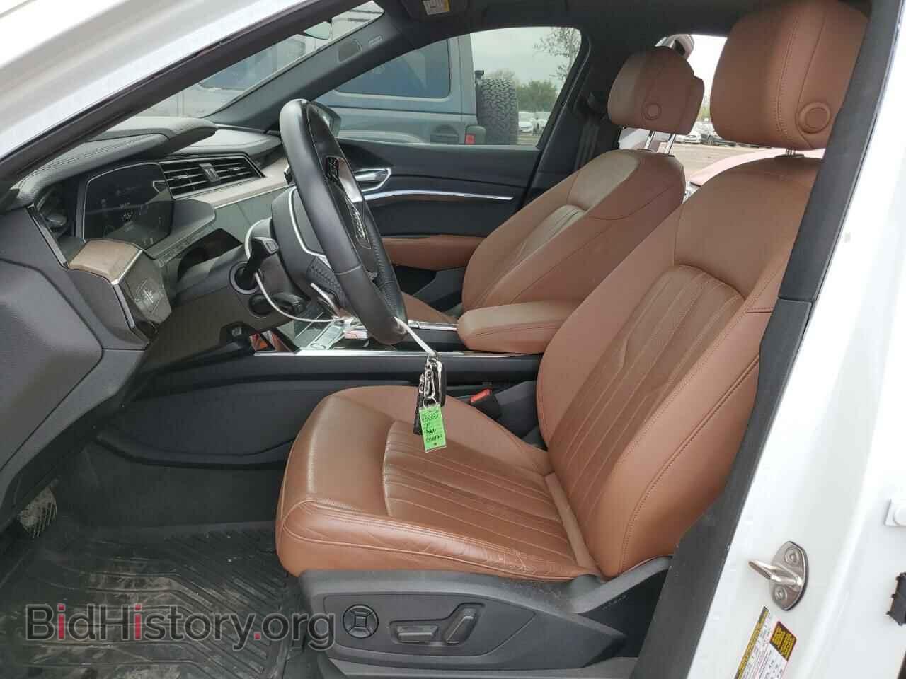 2019 AUDI E-TRON - VIN: WA1LAAGE5KB022305 - Photo 7