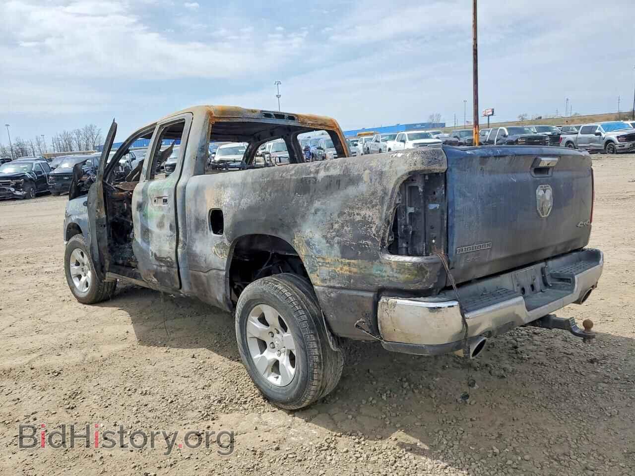 2020 RAM 1500 - VIN: 1C6SRFBT4LN136820 - Фото 2