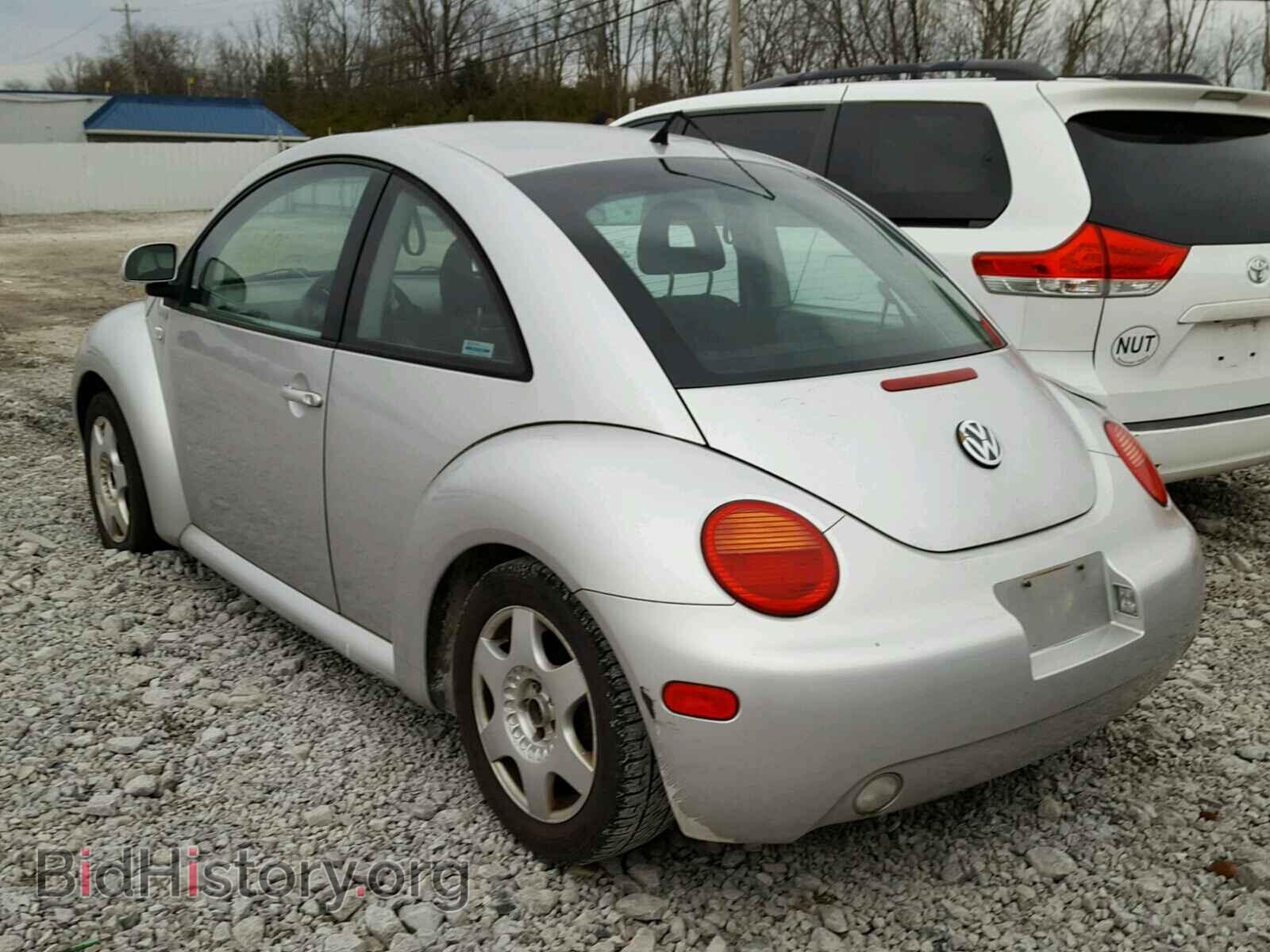 2000 VOLKSWAGEN BEETLE - VIN: 3VWCF21C4YM449204 - Фото 3