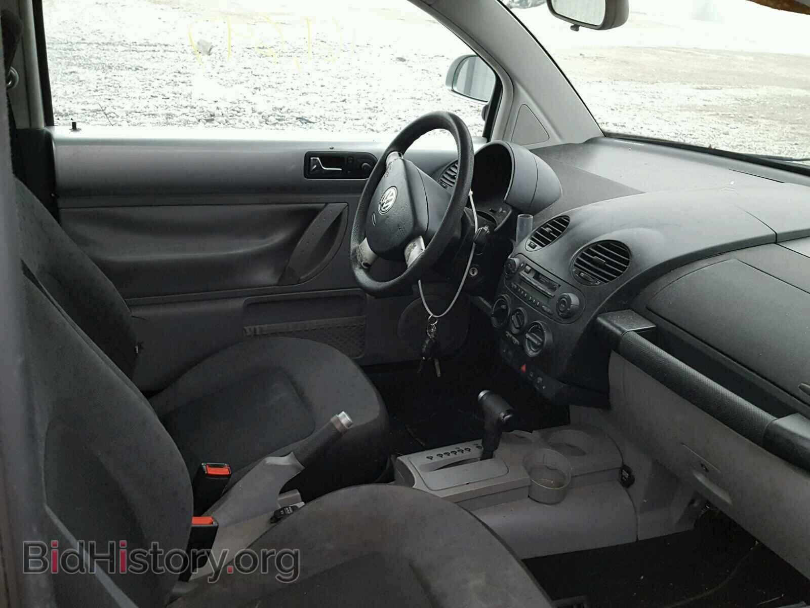 2000 VOLKSWAGEN BEETLE - VIN: 3VWCF21C4YM449204 - Фото 5