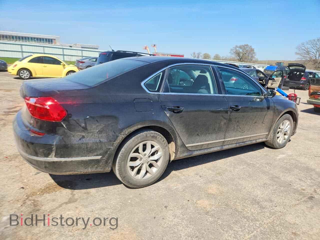2016 VOLKSWAGEN PASSAT - VIN: 1VWAT7A31GC038310 - Фото 3