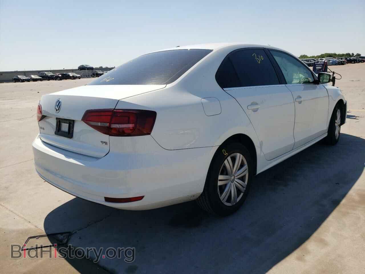 2017 VOLKSWAGEN JETTA - VIN: 3VW2B7AJ8HM301057 - Photo 4