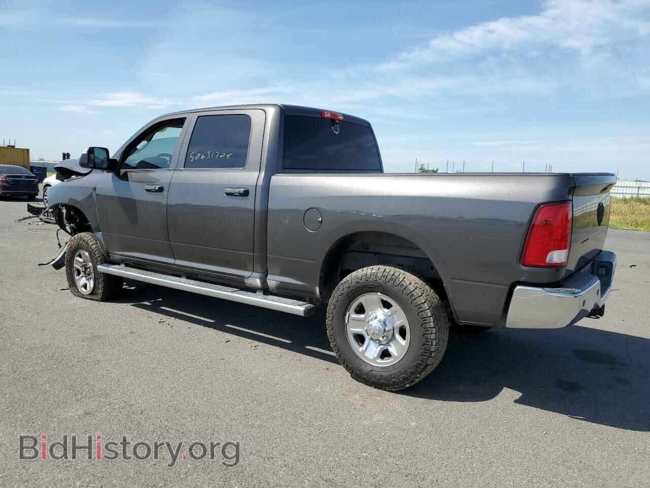 2016 RAM All Models - VIN: 3C6UR5CL6GG391131 - Фото 2