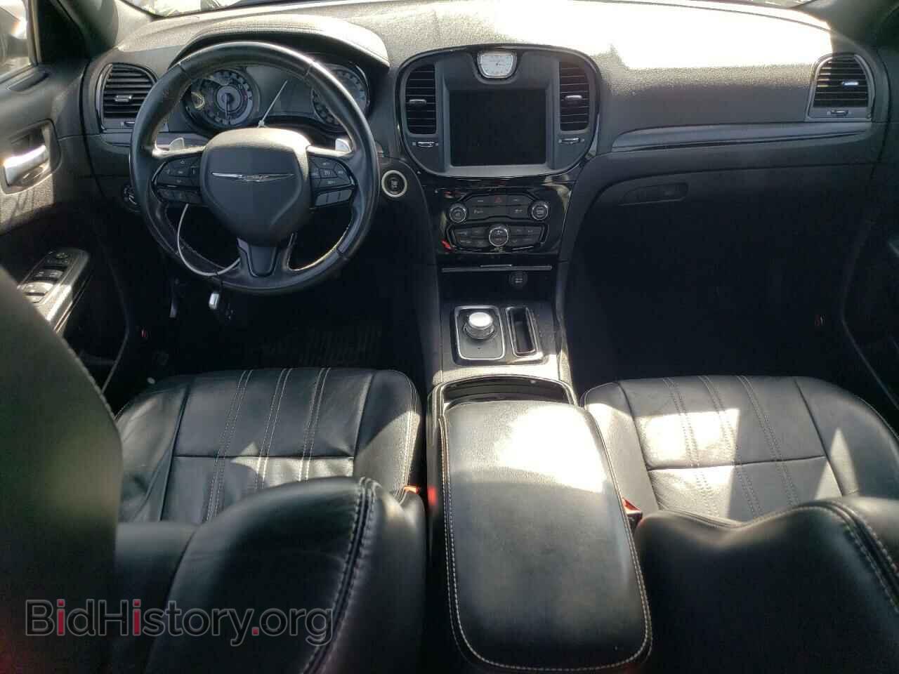 2016 CHRYSLER 300 - VIN: 2C3CCAGG9GH208904 - Фото 8