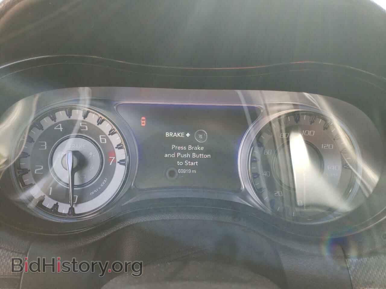 2016 CHRYSLER 300 - VIN: 2C3CCAGG9GH208904 - Фото 9