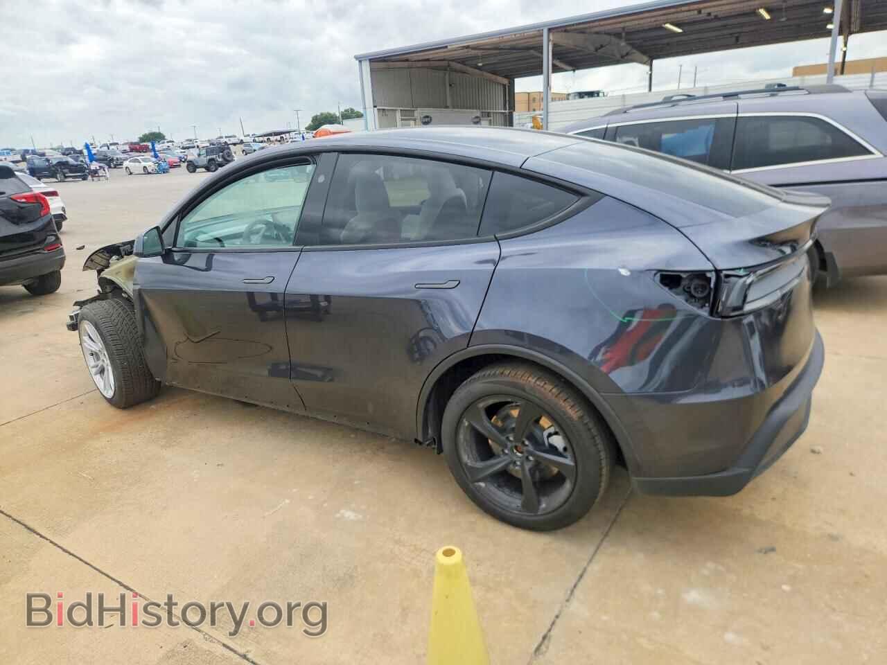 2026 TESLA MODEL Y - VIN: 7SAYGDED1TA449842 - Фото 2