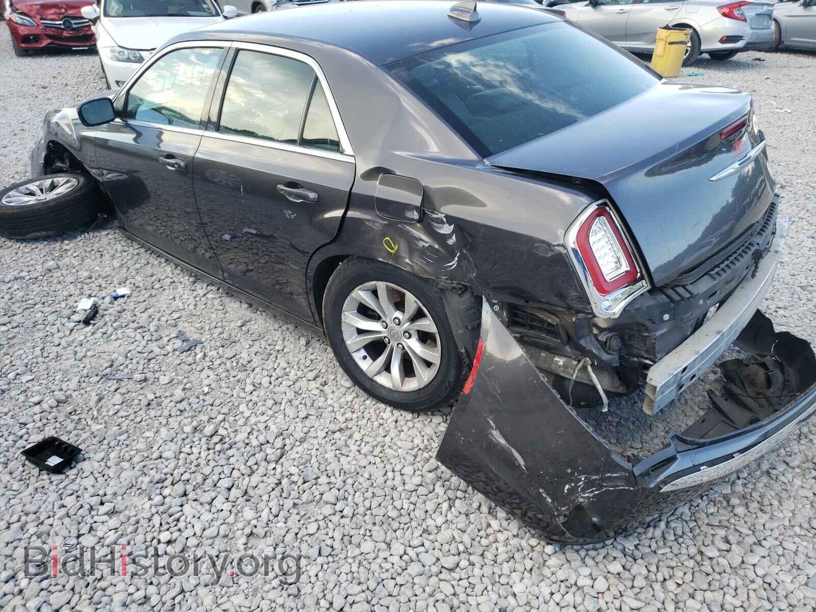 2015 CHRYSLER 300 - VIN: 2C3CCAAG2FH810454 - Фото 3
