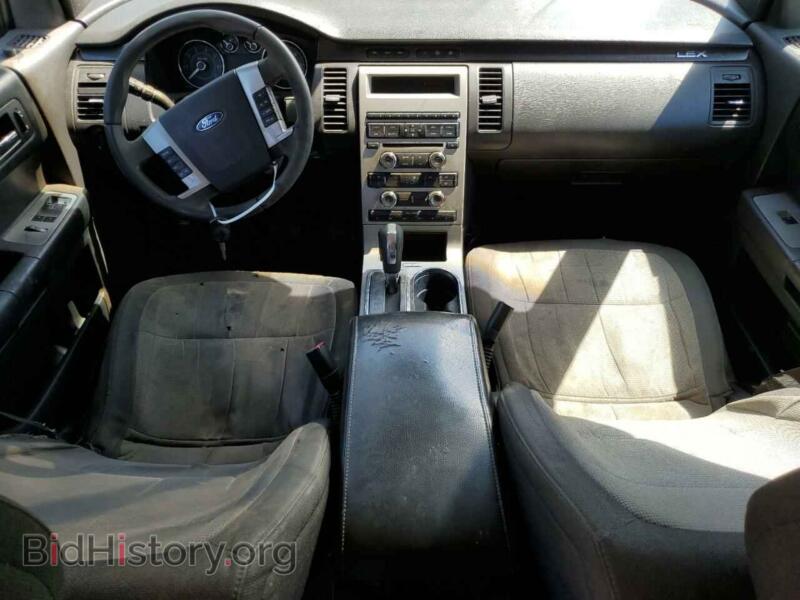 2011 Ford FLEX (VIN 2FMGK5BC1BBD18042) — photo 8 of 13