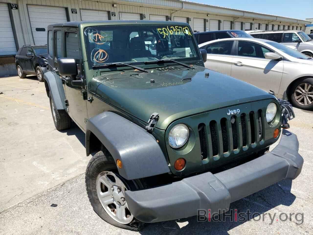 Photo 1J4GA39159L718402 - JEEP WRANGLER 2009