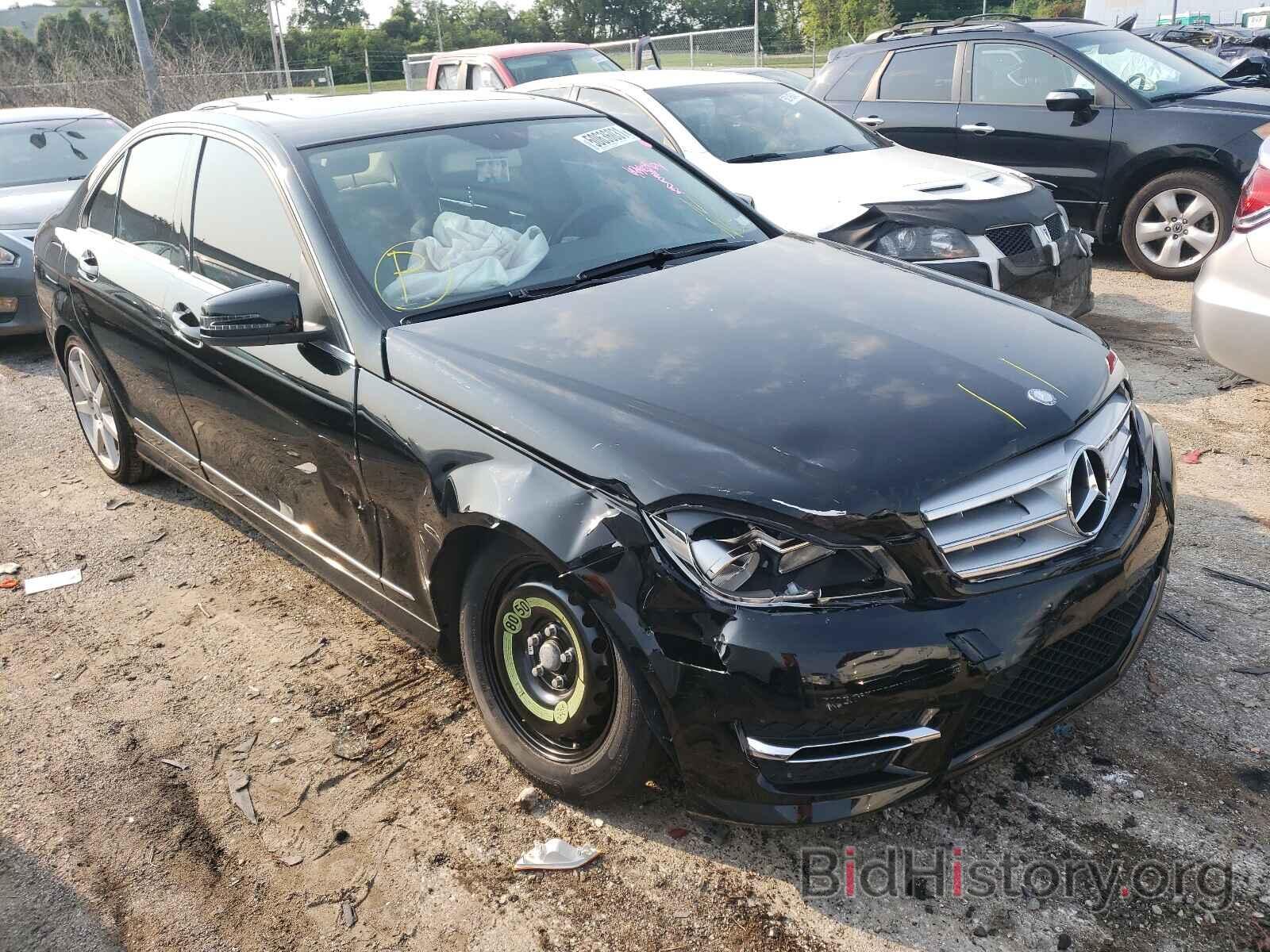 Photo WDDGF8BB9CF882884 - MERCEDES-BENZ C-CLASS 2012