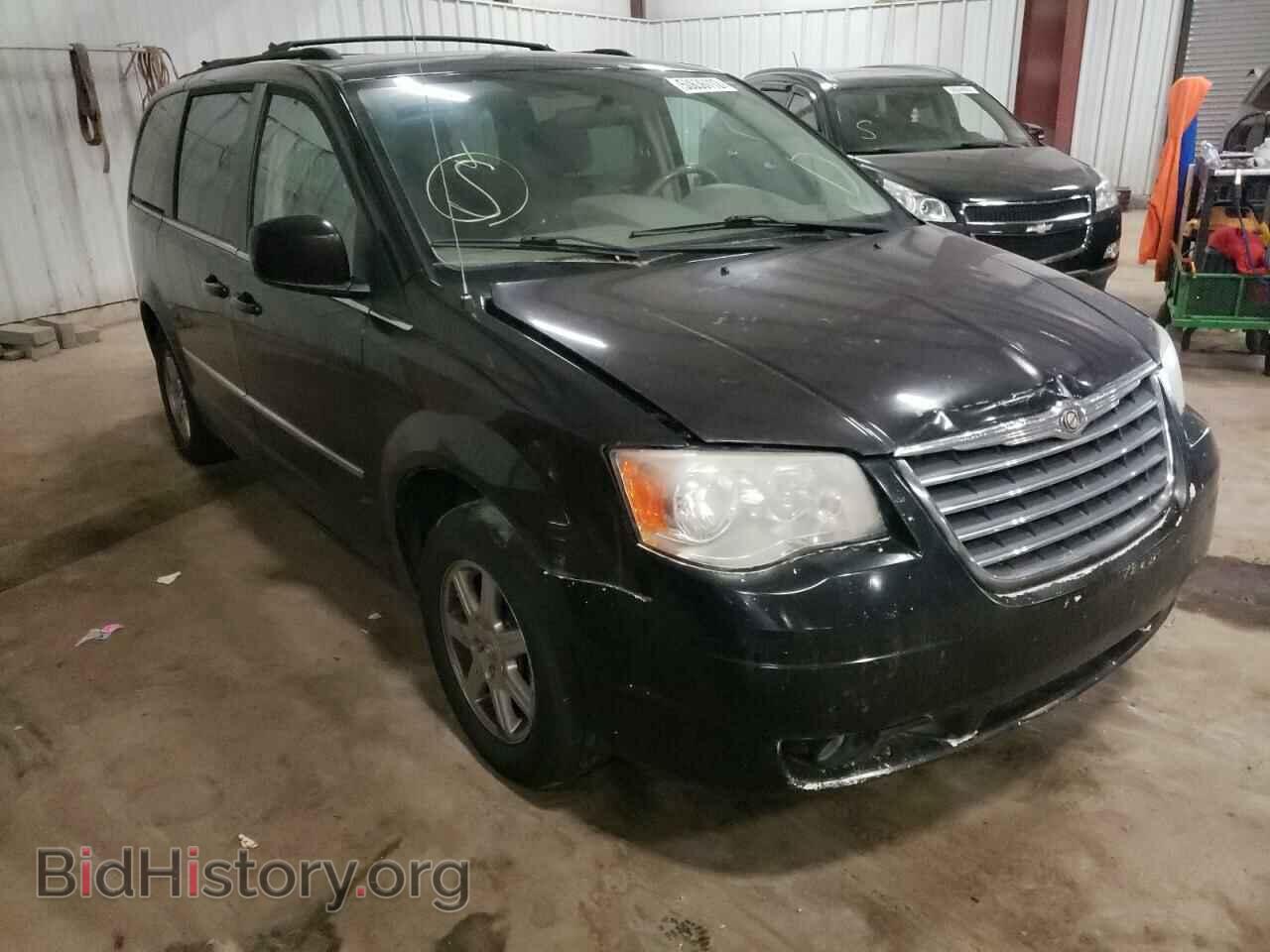 Photo 2A4RR5D17AR300357 - CHRYSLER MINIVAN 2010