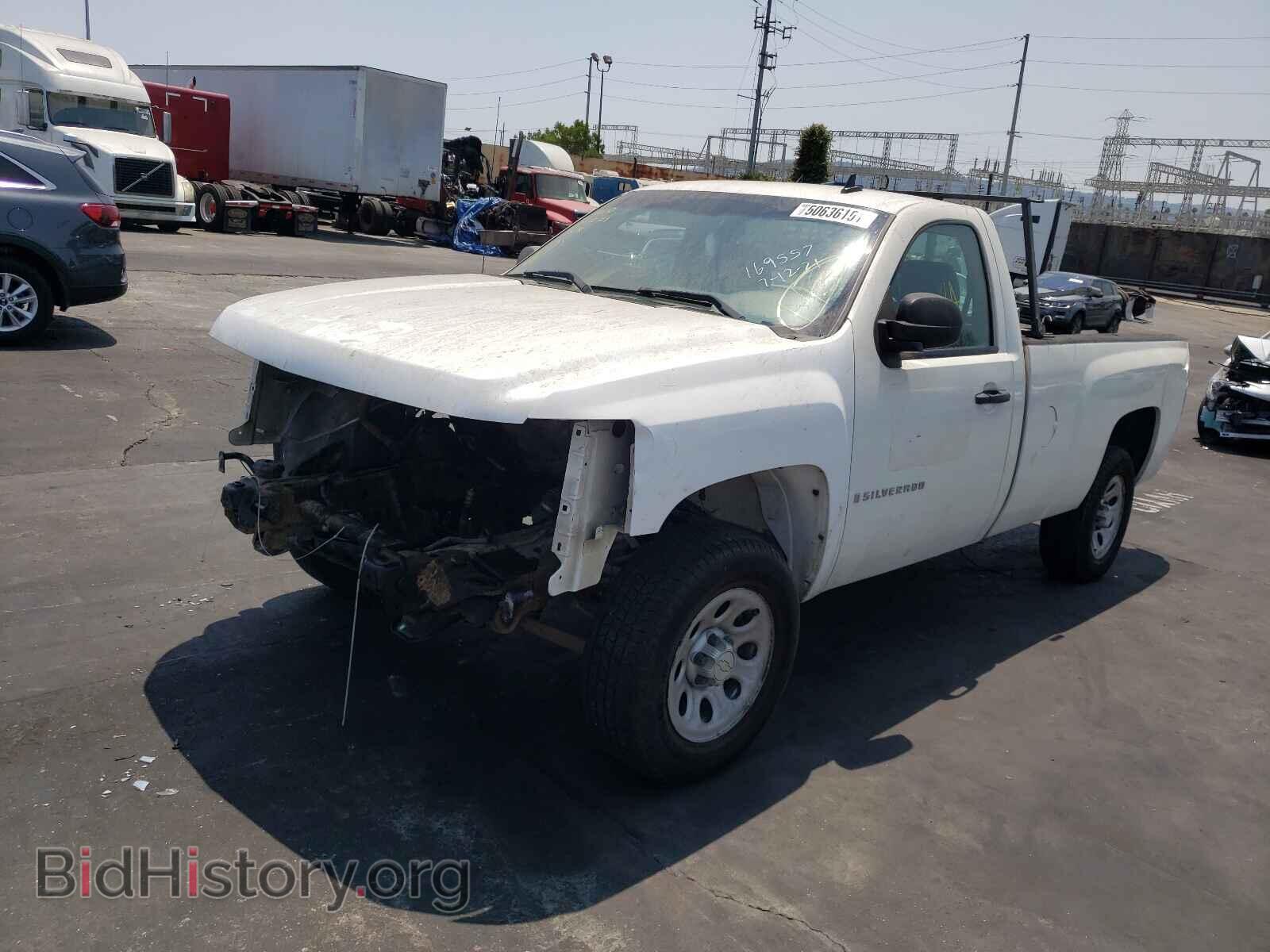 2007 CHEVROLET SILVERADO - VIN: 1GCEC14C17Z653658 - Фото 2