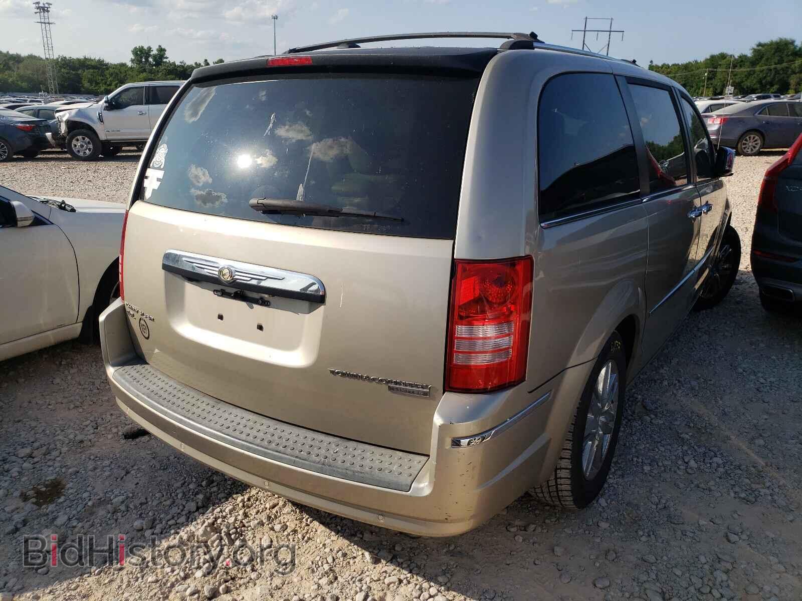 2009 CHRYSLER MINIVAN - VIN: 2A8HR64X89R517318 - Фото 4