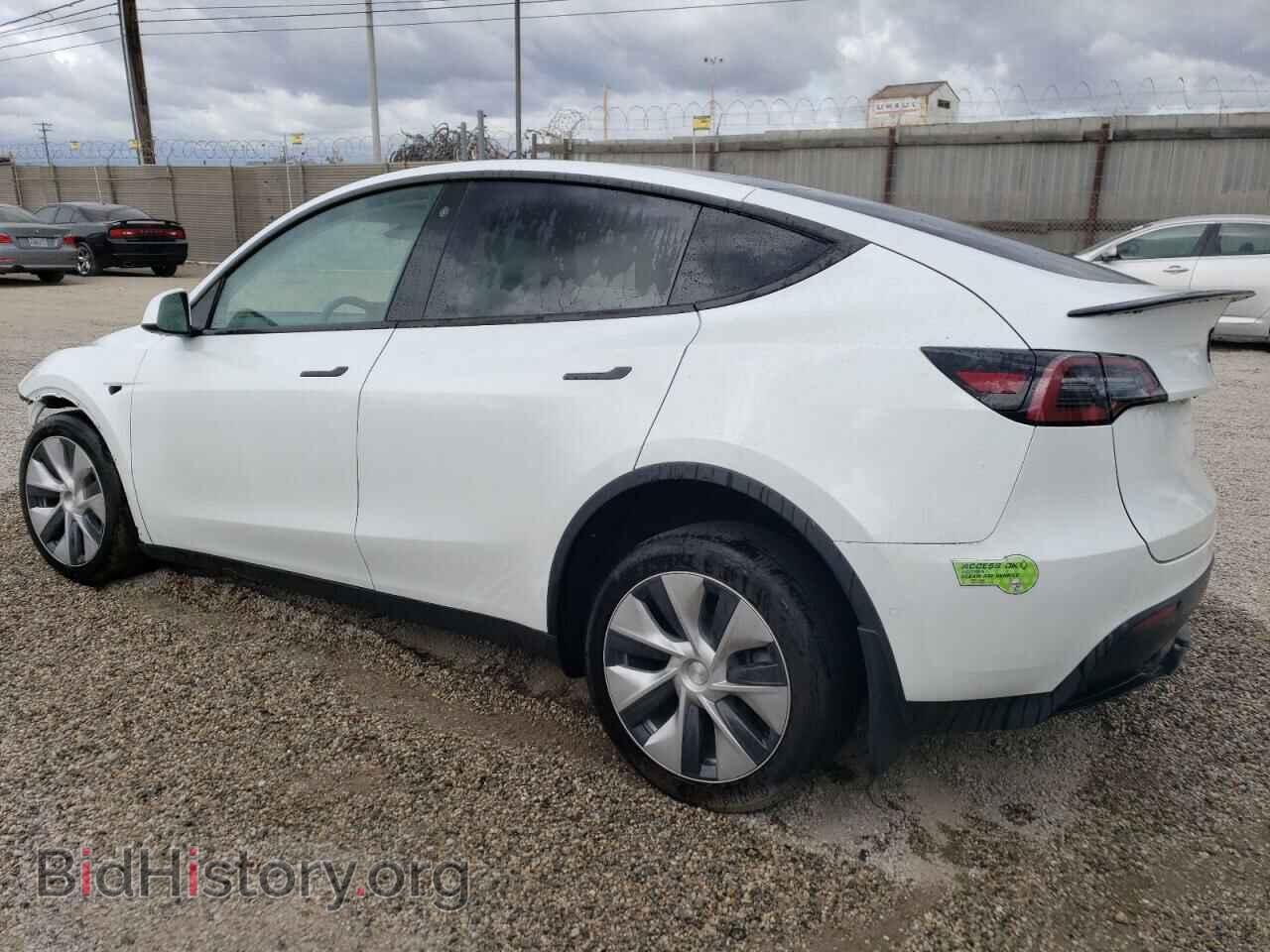 2022 TESLA MODEL Y - VIN: 7SAYGDEE8NF537527 - Photo 2