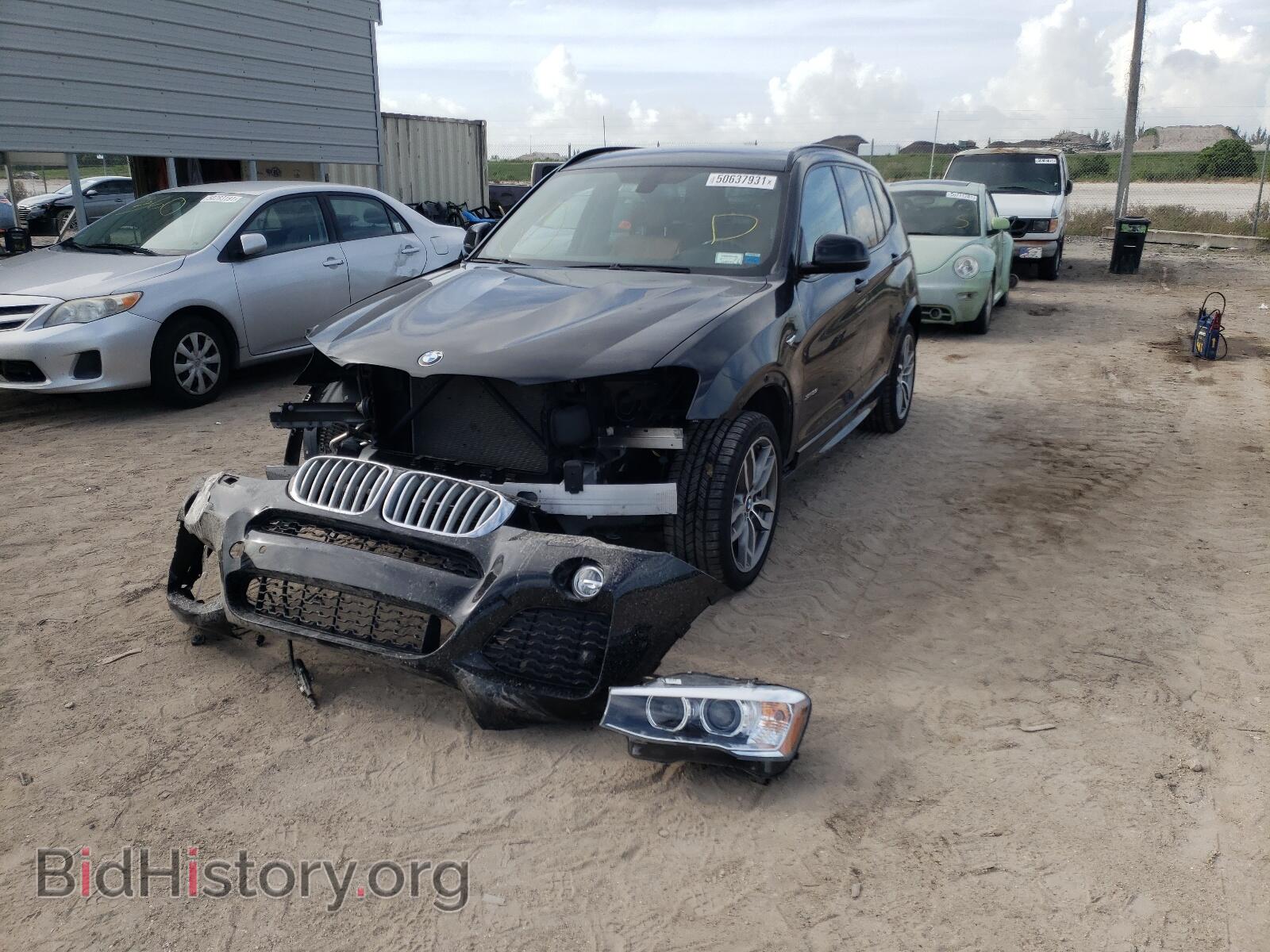 2017 BMW X3 - VIN: 5UXWX7C59H0S18924 - Фото 2