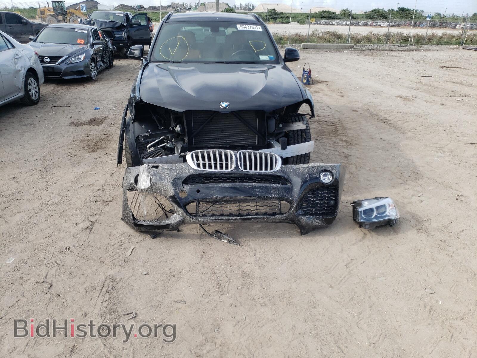 2017 BMW X3 - VIN: 5UXWX7C59H0S18924 - Фото 9