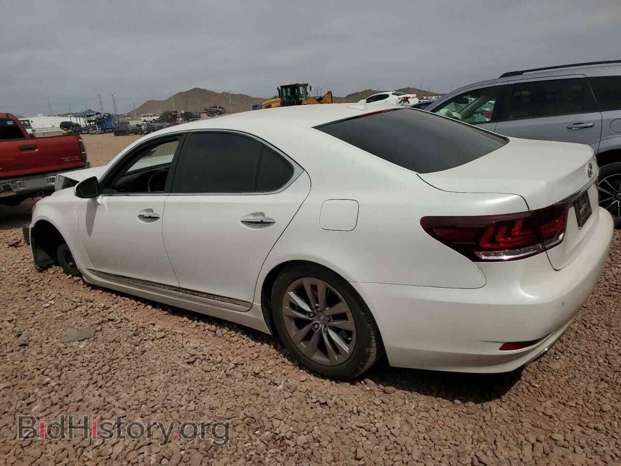 2013 LEXUS LS460 - VIN: JTHBL5EF2D5115068 - Photo 2