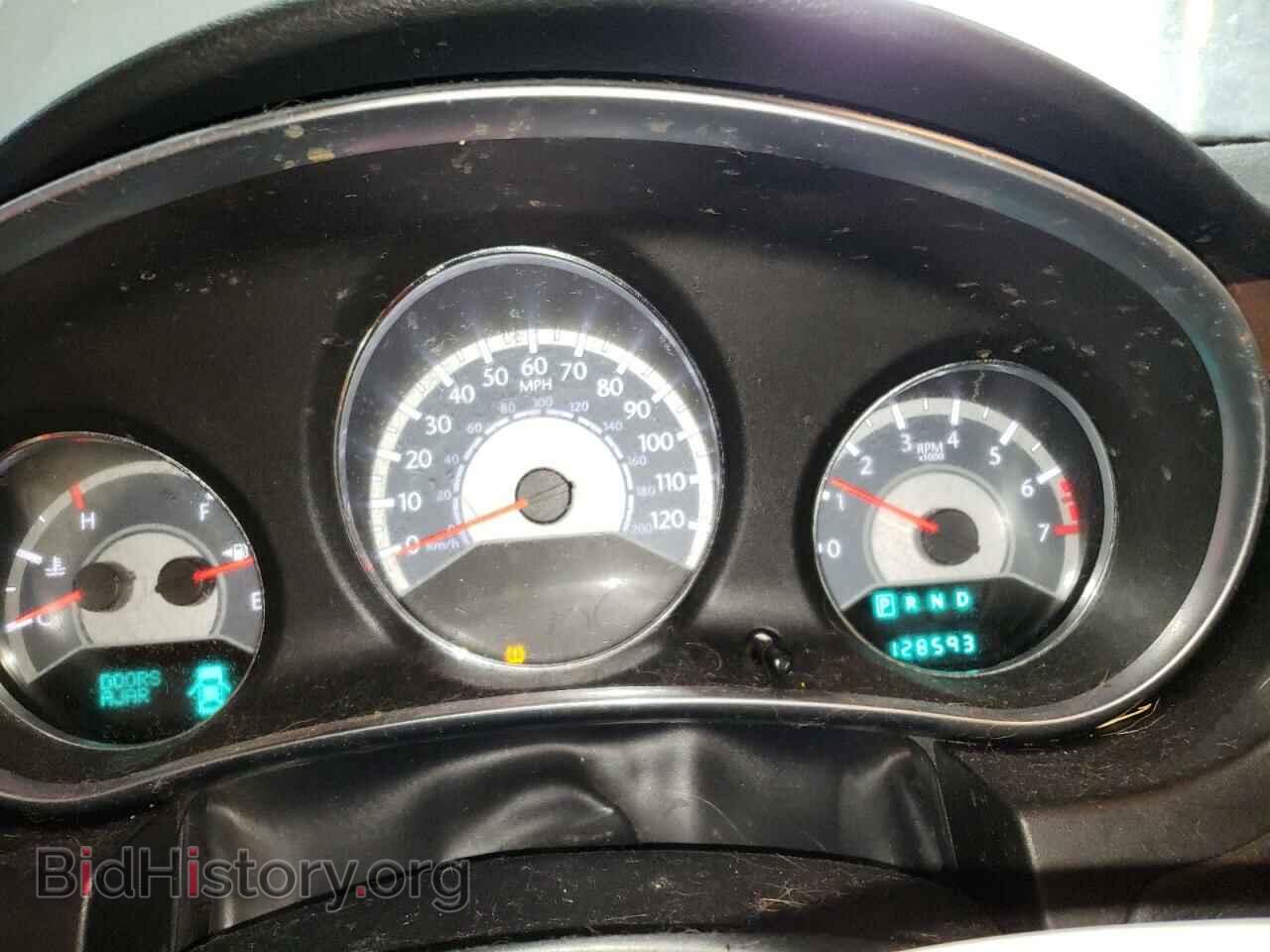 2011 CHRYSLER 200 - VIN: 1C3BC2EB3BN549479 - Фото 9