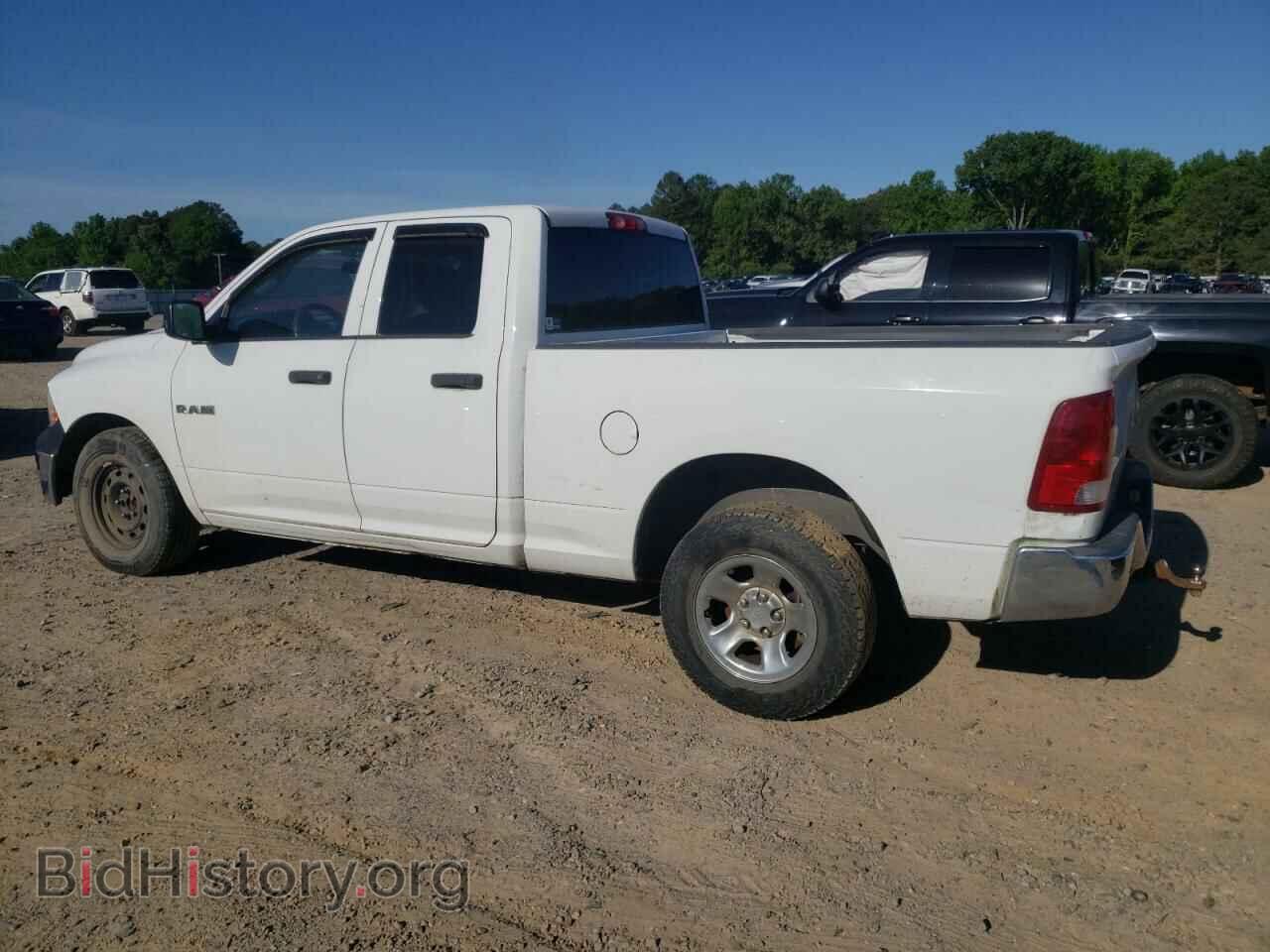 2010 DODGE RAM 1500 - VIN: 1D7RB1GP0AS237349 - Фото 2