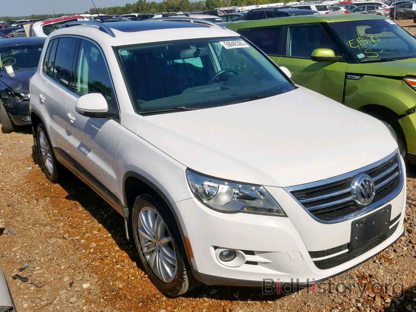 Photo WVGBV7AX4BW533169 - VOLKSWAGEN TIGUAN S 2011