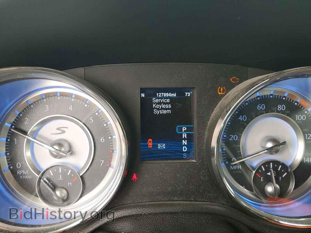 2014 CHRYSLER 300 - VIN: 2C3CCABG8EH361181 - Фото 9
