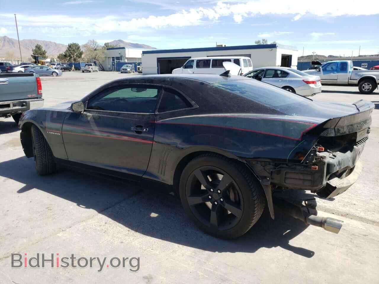 2011 CHEVROLET CAMARO - VIN: 2G1FJ1EJ2B9207988 - Фото 2
