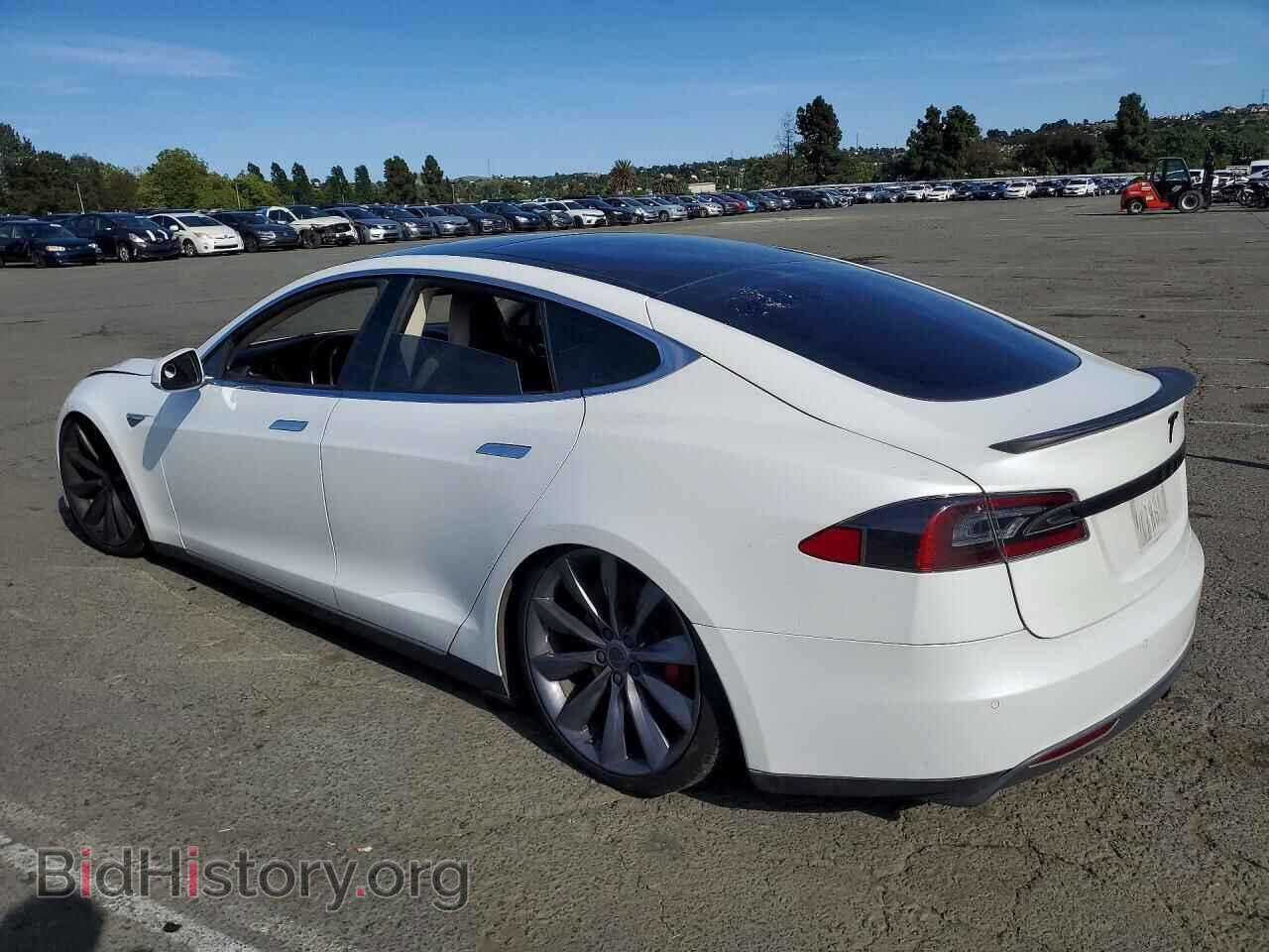 2014 TESLA MODEL S - VIN: 5YJSA1S14EFP42525 - Фото 2