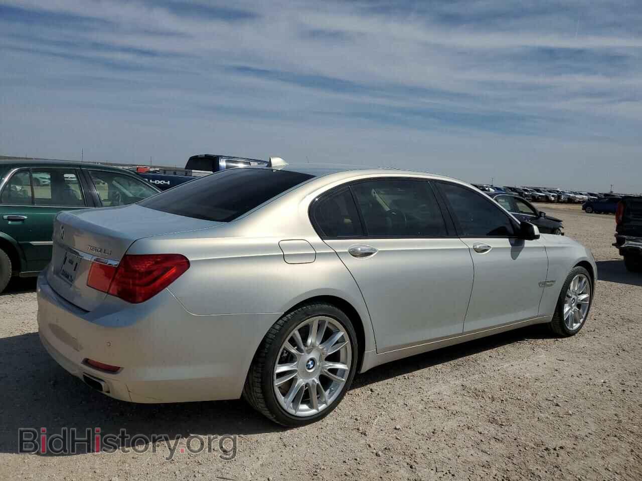 2012 BMW 7 SERIES - VIN: WBAKC8C53CC436721 - Фото 3