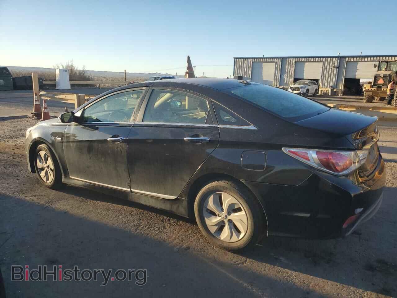 2014 HYUNDAI SONATA - VIN: KMHEC4A48EA113584 - Фото 2