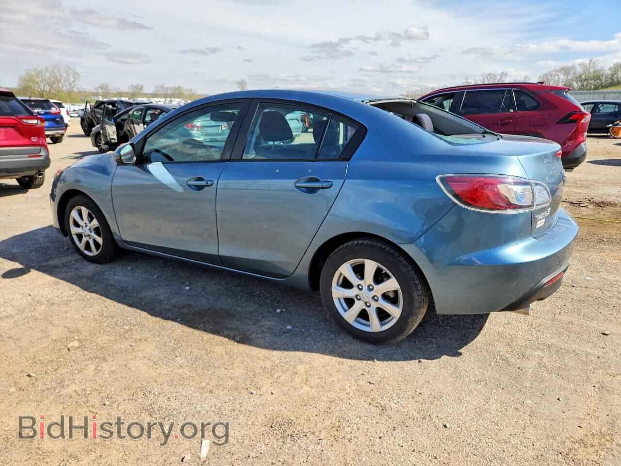 2011 MAZDA 3 - VIN: JM1BL1VF0B1445631 - Фото 2