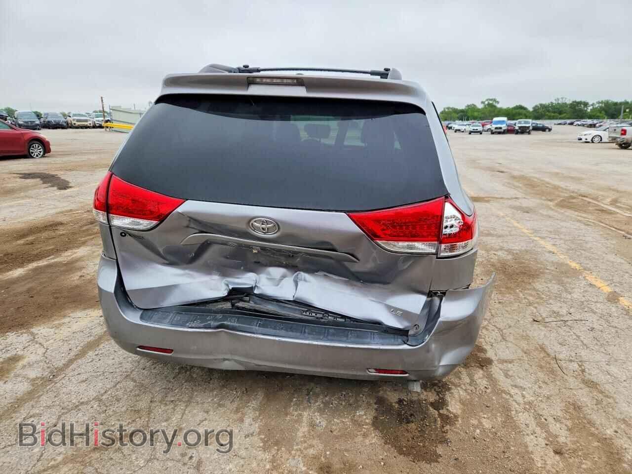 2013 TOYOTA SIENNA - VIN: 5TDKK3DC8DS379857 - Фото 6
