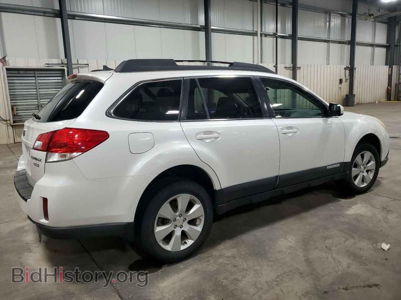 2011 SUBARU OUTBACK - VIN: 4S4BRBFC8B3405886 - Фото 3