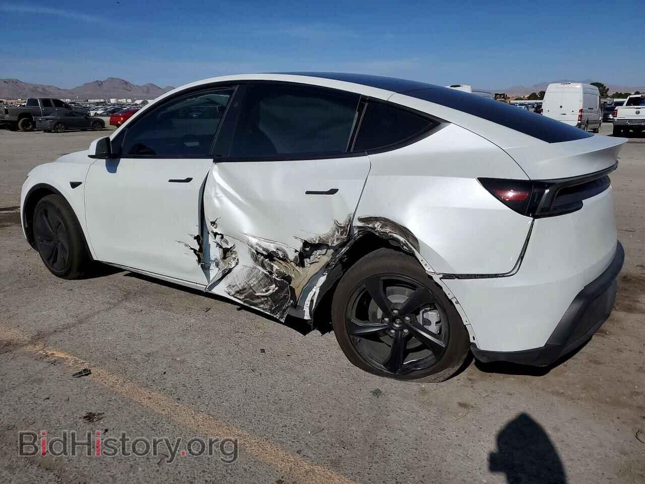 2026 TESLA MODEL Y - VIN: 7SAYGDED5TF413834 - Фото 2