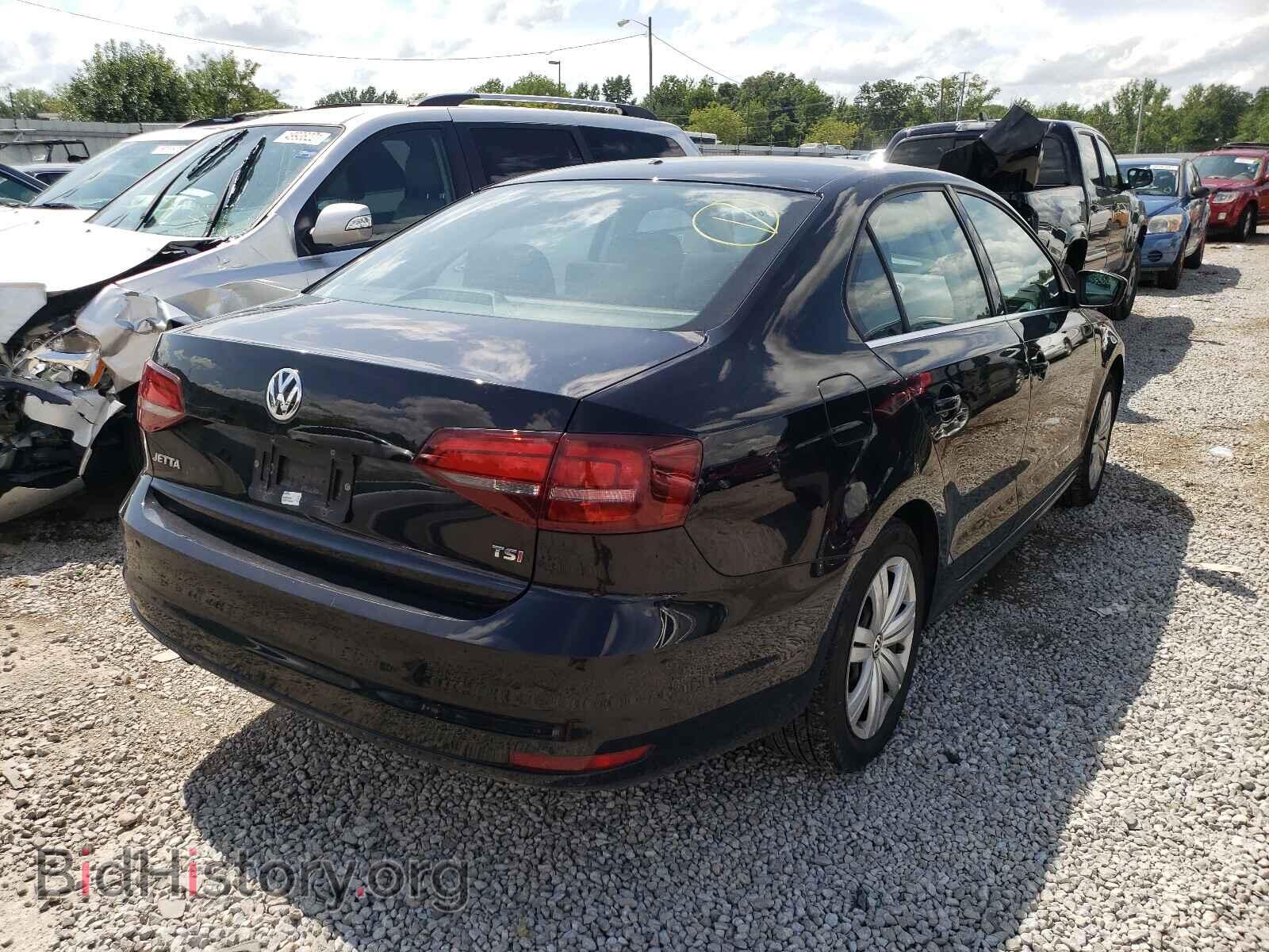 2017 VOLKSWAGEN JETTA - VIN: 3VW2B7AJ0HM310612 - Фото 4