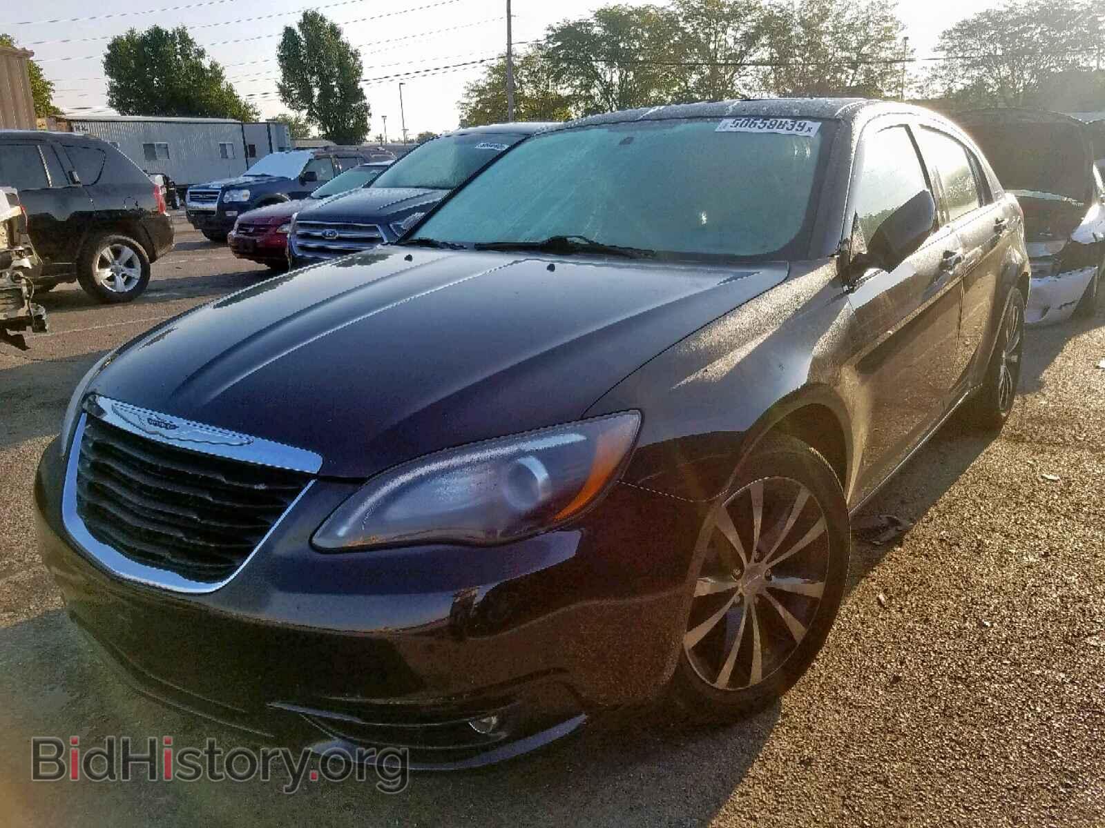 2014 CHRYSLER 200 - VIN: 1C3CCBCG4EN180008 - Фото 2