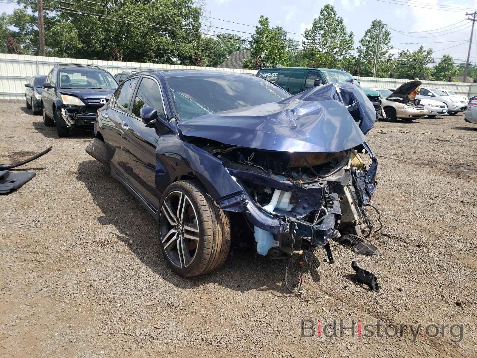 Photo 1HGCR2F14HA126528 - HONDA ACCORD 2017