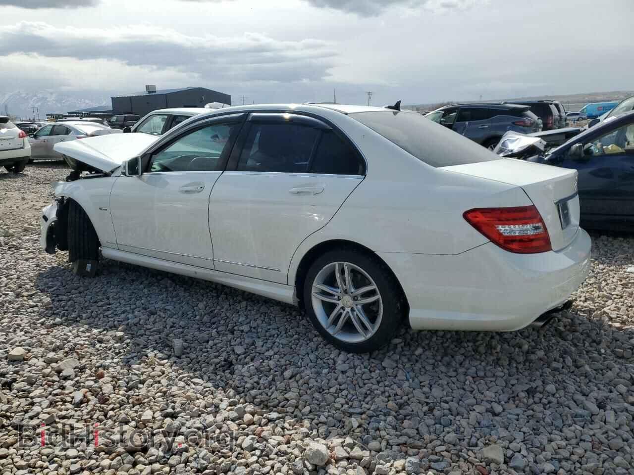 2012 MERCEDES-BENZ C-CLASS - VIN: WDDGF4HB2CA614157 - Фото 2