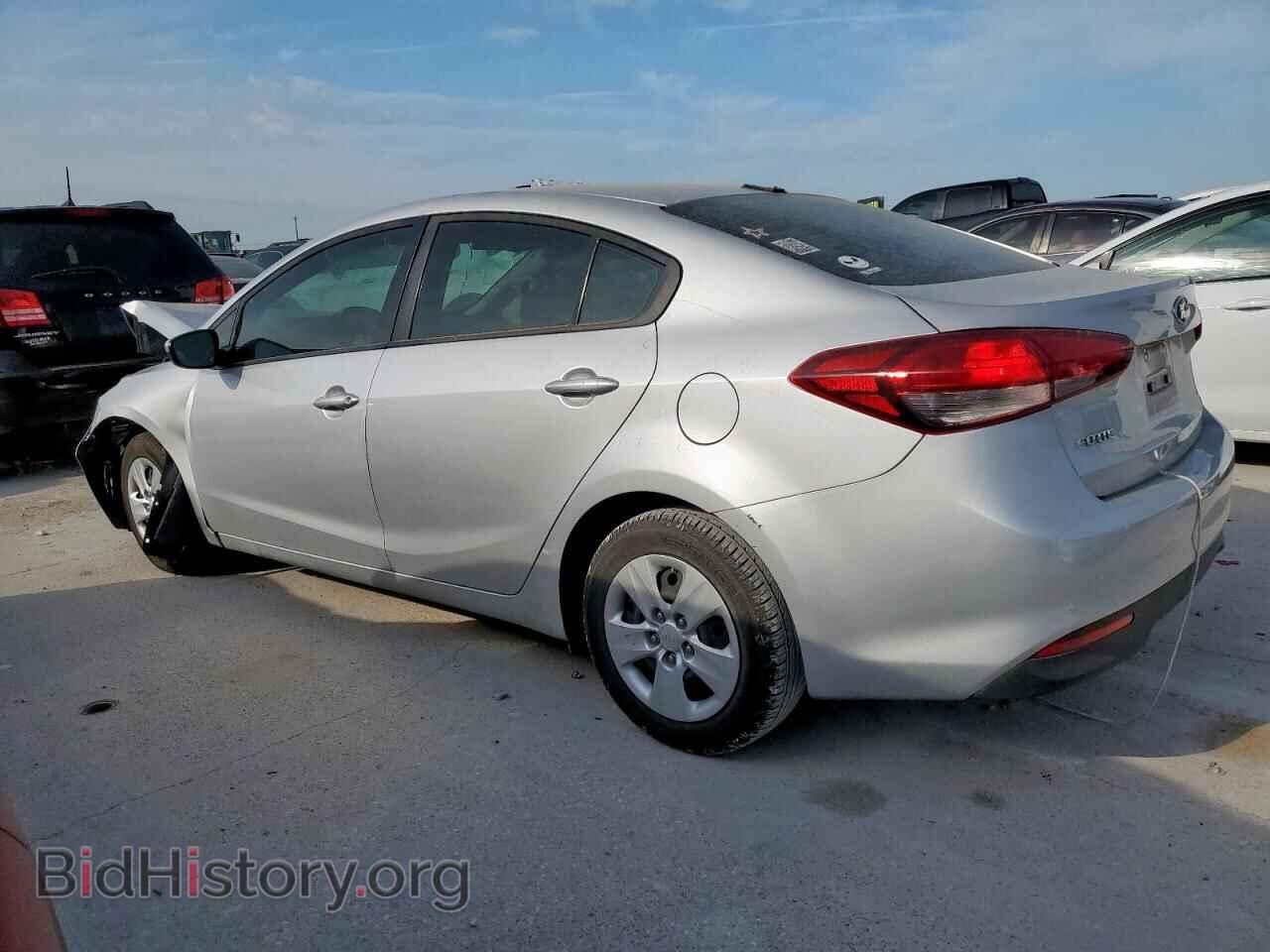 2017 KIA FORTE - VIN: 3KPFK4A7XHE065108 - Фото 2