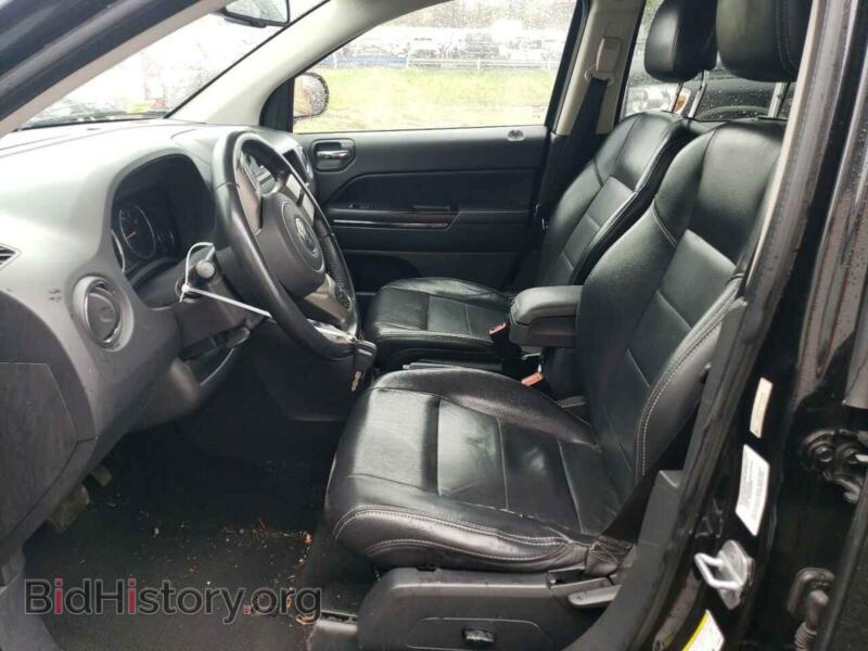 2011 Jeep COMPASS (VIN 1J4NF5FB4BD186836) — photo 7 of 13