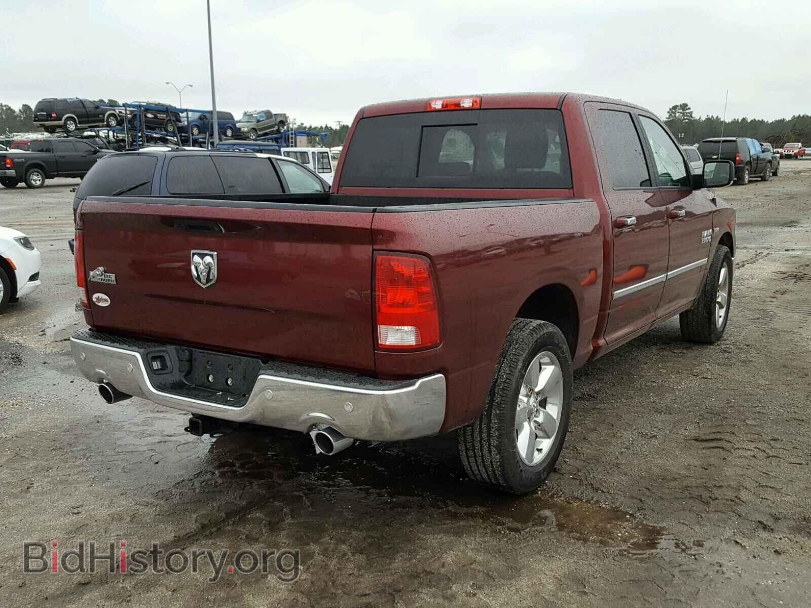 2017 RAM 1500 SLT - VIN: 3C6RR6LT3HG773842 - Фото 4